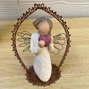 Preowned Willow Tree “Angel of the Heart” Figurine, no box - Excellent condition